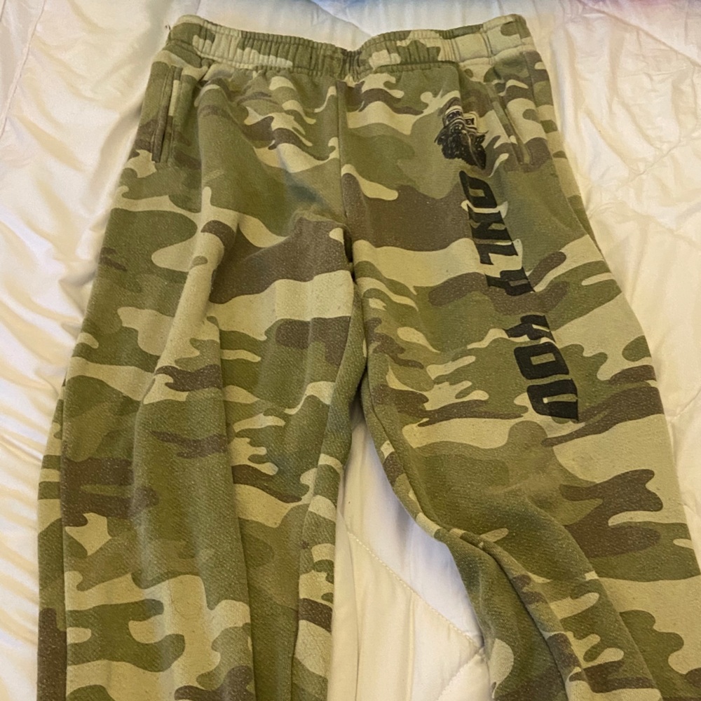 Camo sweatpants, size S/M , Smokey bear